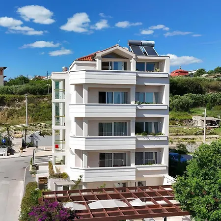 Palace Lidija, - Blue Lagoon * Сплит