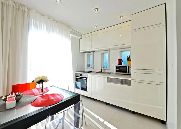 Palace Lidija, - Blue Lagoon Apartamento Split